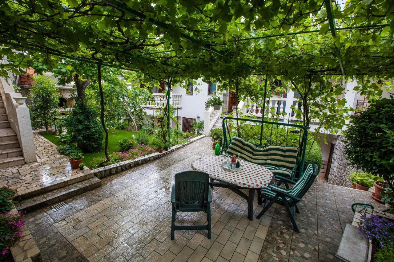 Apartments With A Parking Space Crikvenica - 11307 Exterior photo